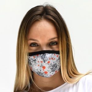 Face mask with filter in storage bag